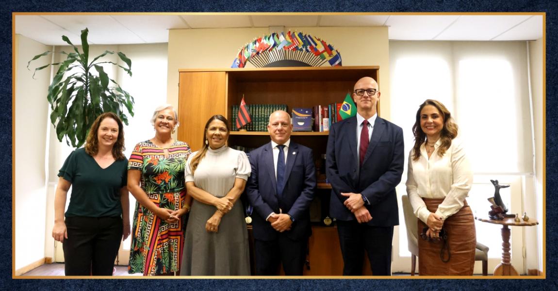 Imagem da notícia - EMERJ recebe visita institucional da Escola do Legislativo Carioca