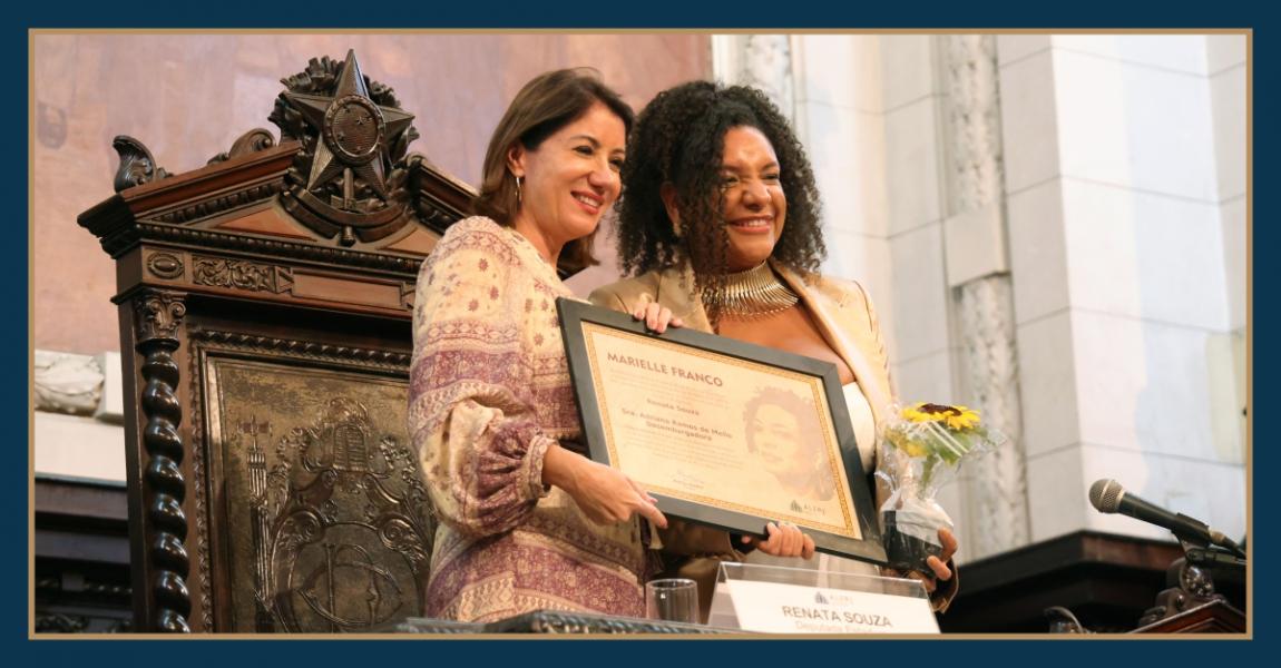 Imagem da notícia - Conselheira consultiva da EMERJ é agraciada com Prêmio Marielle Franco