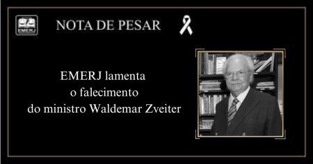 Foto: cartaz com nota de pesar da EMERJ e foto do ministro Waldemar Zveiter. 