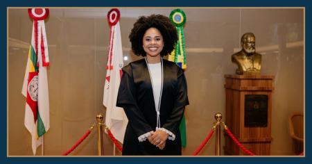 Foto: posse da ex-aluna da EMERJ, juíza Isadora Nicoli da Silva.