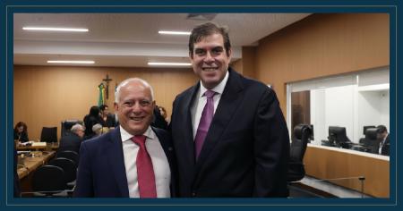 Imagem da notícia - Diretor-geral da EMERJ participa de cerimônia no TRE-RJ