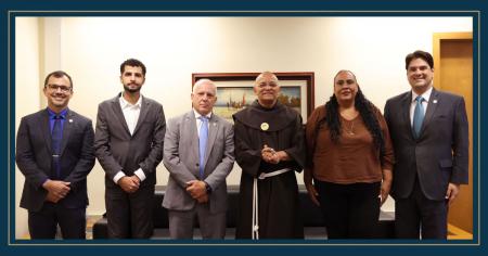 Imagem da notícia - EMERJ recebe visita de Frei David Santos OFM, diretor-executivo da Educafro Brasil