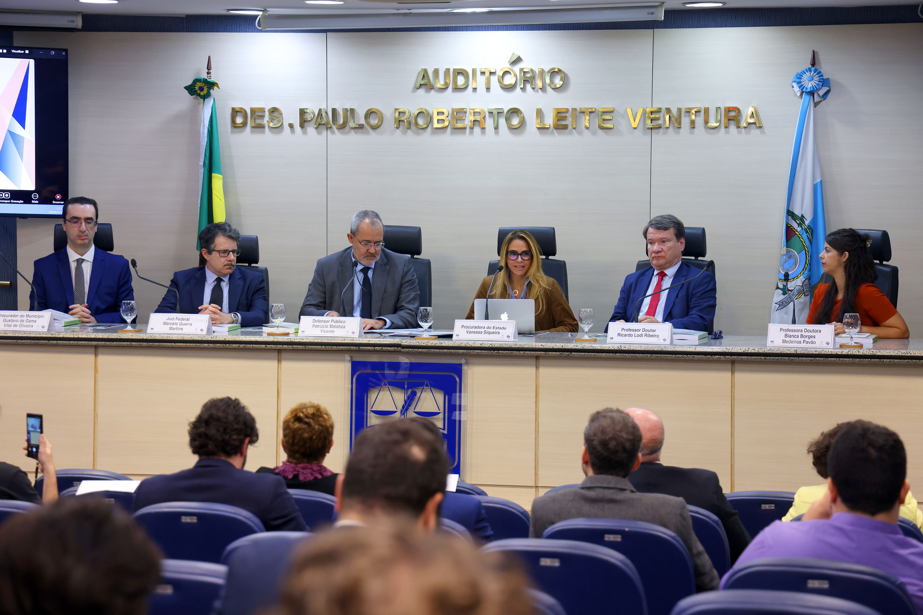 Palestrantes e organizadores